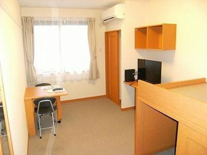 レオパレスグリーンステージの居間