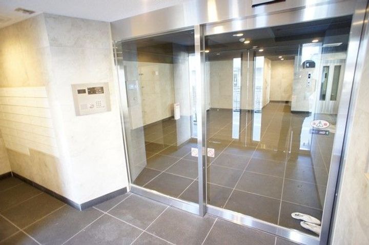 東京都足立区西新井6(マンション)の賃貸物件の地図