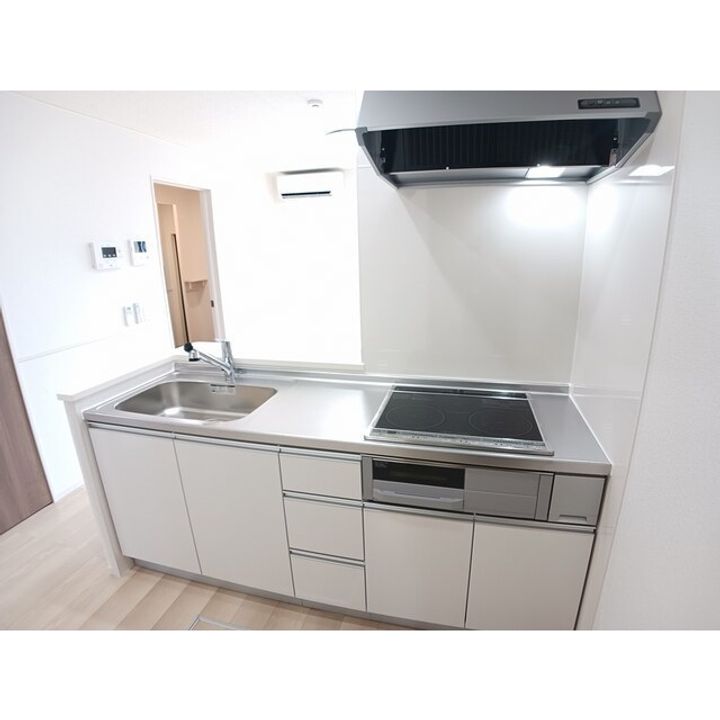 オフショアIVのキッチン