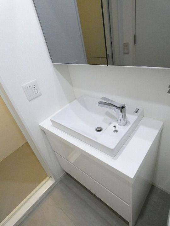 東京都港区海岸2の賃貸マンションの内装