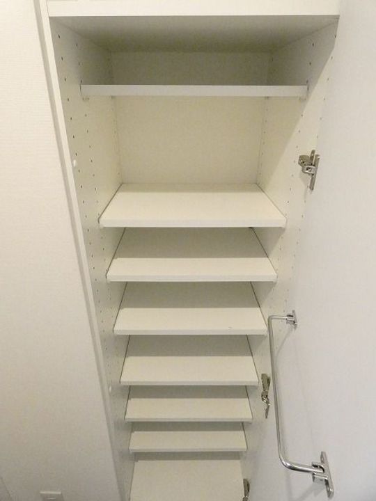 東京都港区海岸2の賃貸マンションの内装