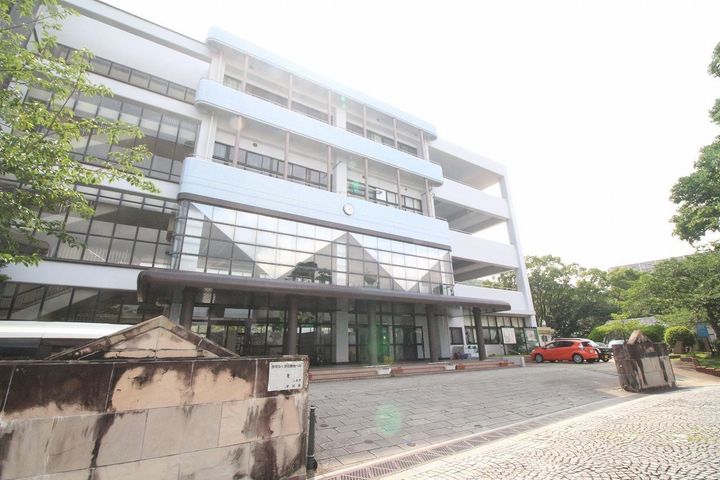 椿谷ビルの周辺