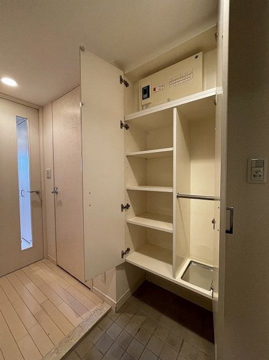 グリーングラス千駄ヶ谷の玄関