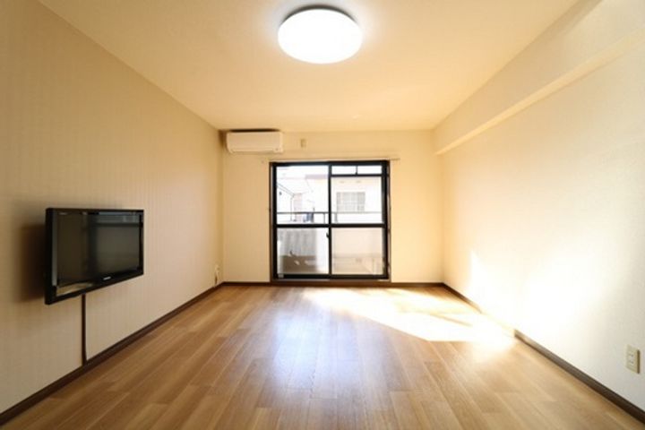 サンガーデン青江IIの居間