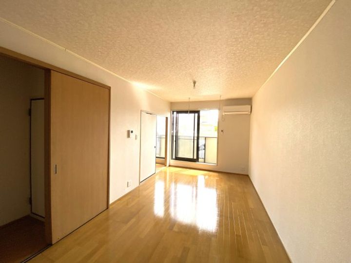 千葉県茂原市茂原(アパート)の賃貸物件の居間