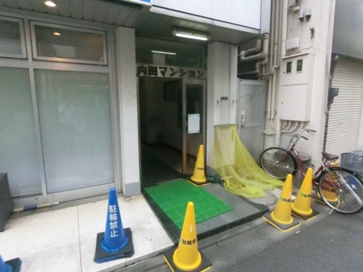 内田マンションの地図