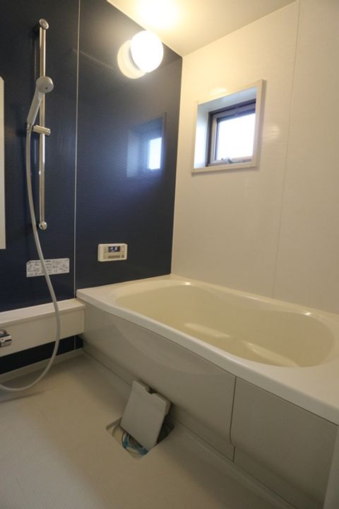 岡山県倉敷市沖新町の賃貸アパートの風呂