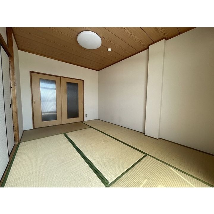 カレント沼の居間