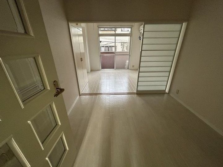 レジデンスカープ大宮の居間