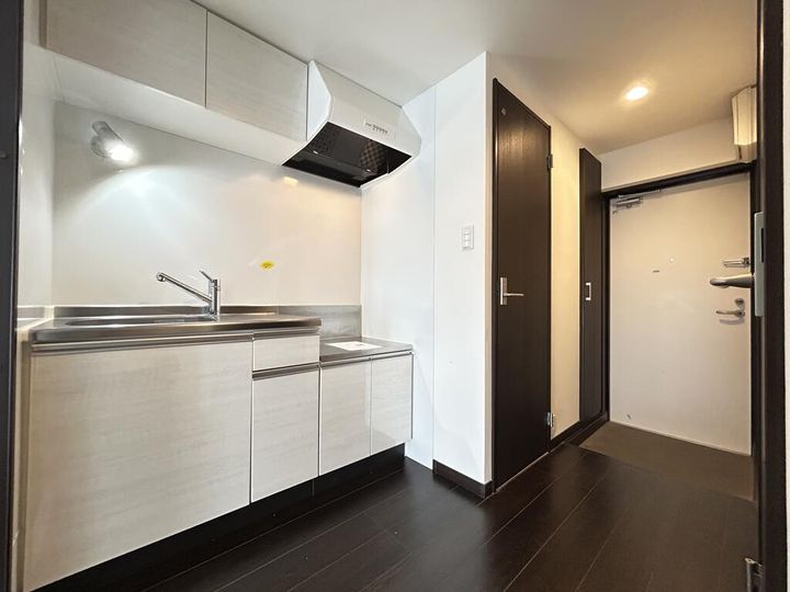 鹿児島県鹿児島市荒田2(マンション)の賃貸物件の玄関