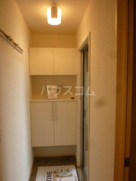 フレシール弐番館の玄関