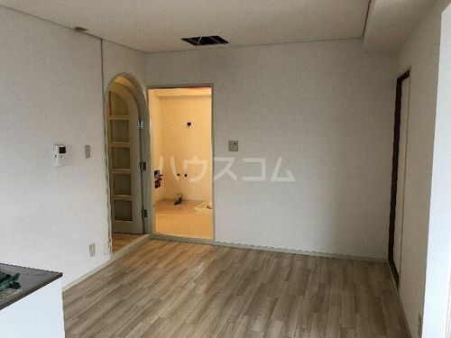 大阪府豊中市熊野町4丁目(マンション)の賃貸物件の居間