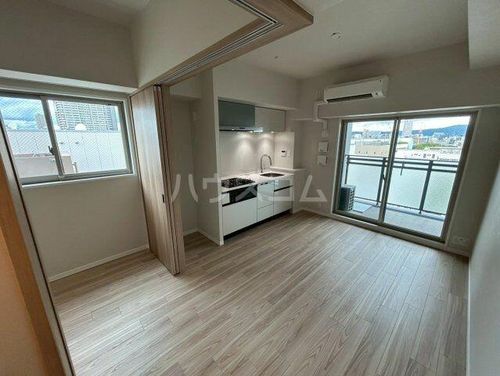 S-RESIDENCE天満橋arの居間