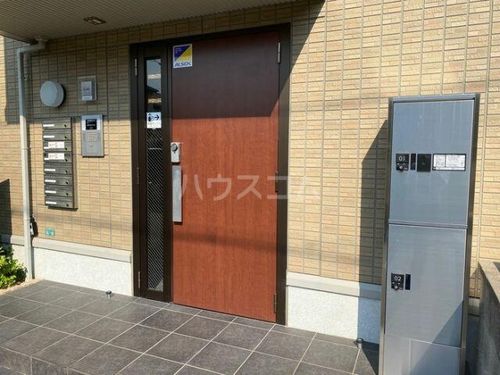 シャルマンコート豊中の玄関