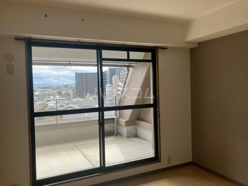 ハーヴィスカエロンの居間