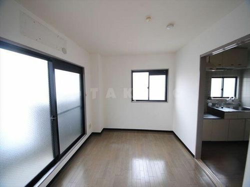 エクセレントⅡ都島山崎の居間