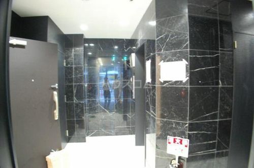 Core天満橋の玄関