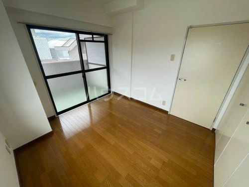 アスティオン江坂の内装