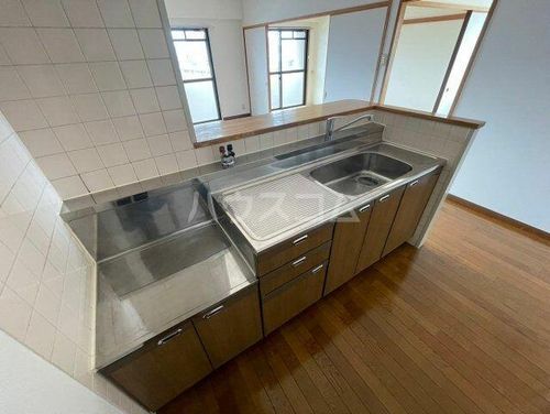 アスティオン江坂のキッチン