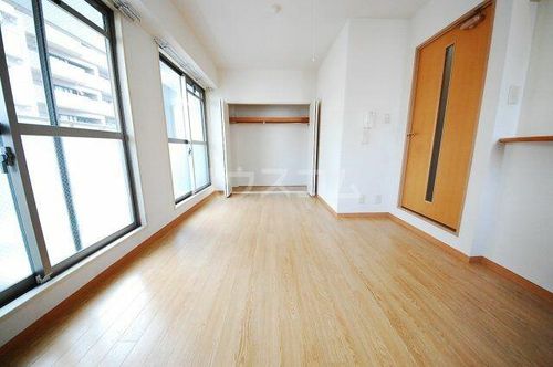 コニーハイツの居間