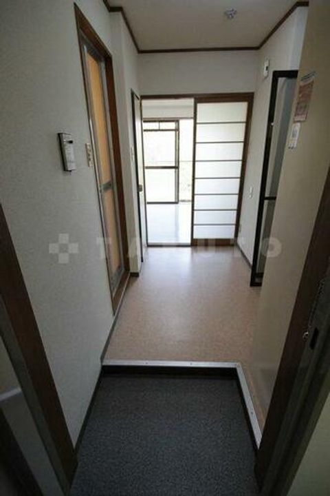 大阪府吹田市千里山西1丁目(マンション)の賃貸物件の玄関