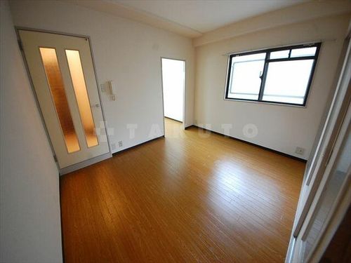 第3中尾ハイツの居間