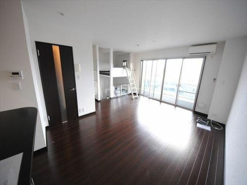 ルネスプランドール守口の居間