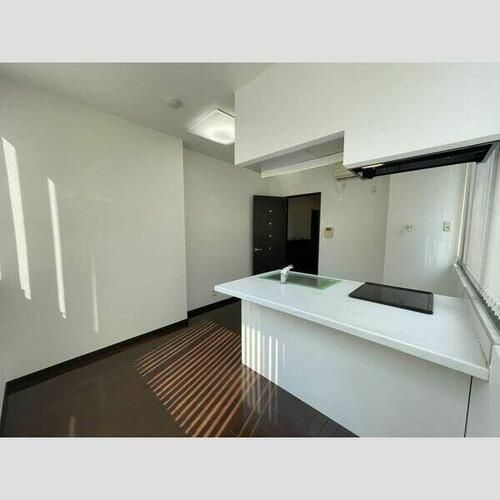 大阪府豊中市寺内2丁目(マンション)の賃貸物件の居間