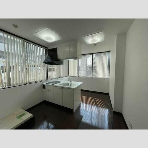 大阪府豊中市寺内2丁目(マンション)の賃貸物件の居間