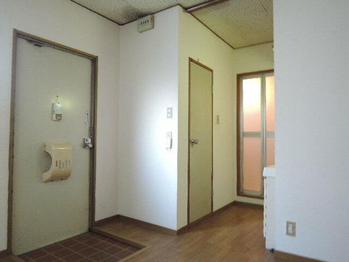 アーバン2の玄関