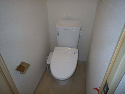 プレサンス栄ライズの内装