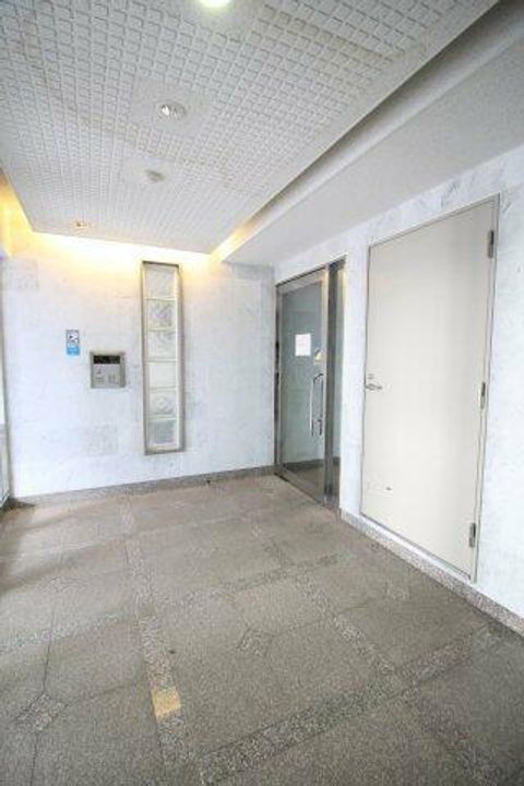 M’s三宮の玄関