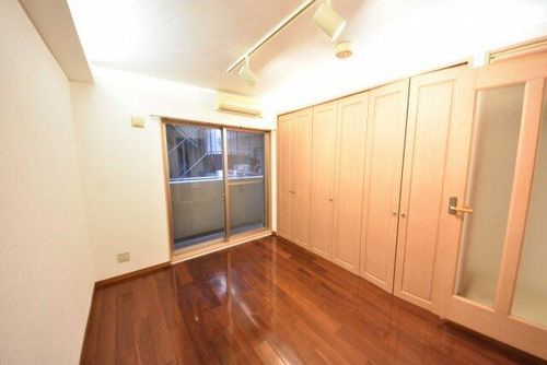 M’s三宮の居間