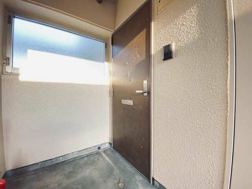 濃尾開発ビルの玄関