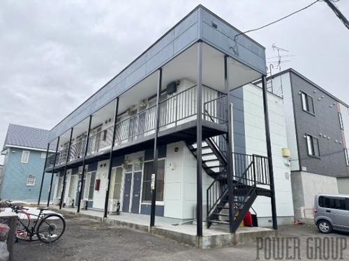 カレッジハウス66の外観