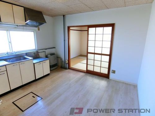 ハイツ東雲の居間