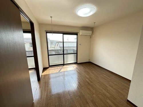 orange court Aの居間