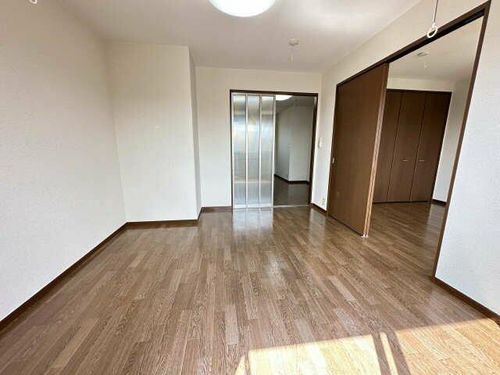 orange court Aの内装