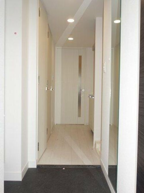 アドバンス名古屋モクシーの玄関