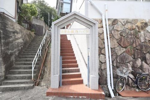 ときわ萩乃ハイツの玄関