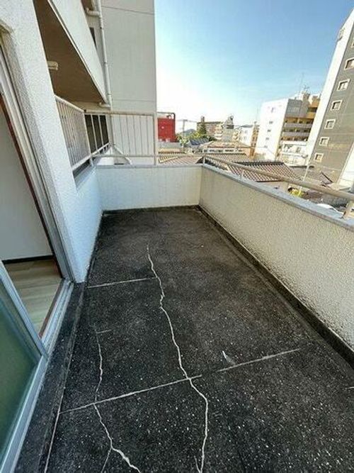 レイ前田301の内装