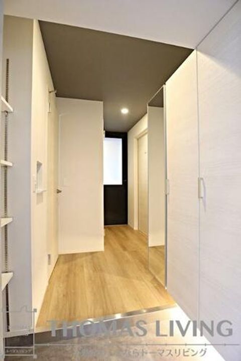 オーヴィジョンQULAS小倉金田の玄関