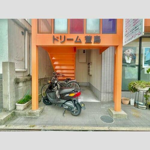 ドリーム萱島202の玄関