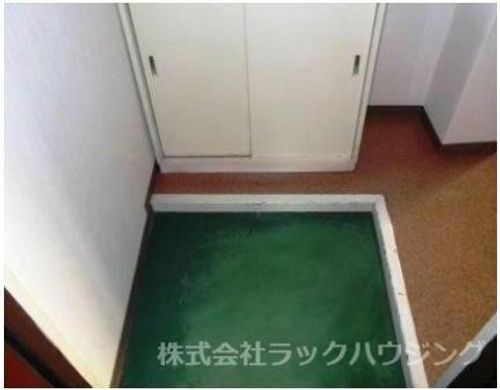 大阪府守口市八雲東町2丁目(マンション)の賃貸物件の玄関