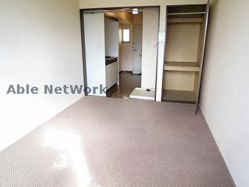 メゾンド・クレール204の居間