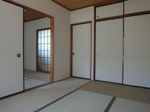 ヒルズふかだの内装