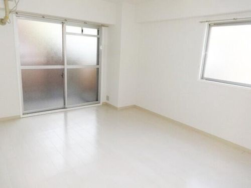 PALMIZIO東三国の内装