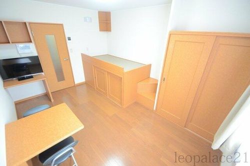 レオパレス幸田Bの居間