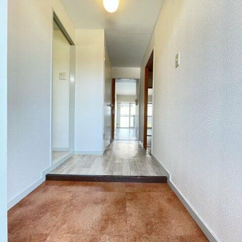 グランドハイツK・Iの玄関