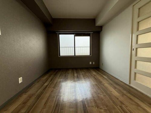 藤和シティコープ栄 604号室の居間